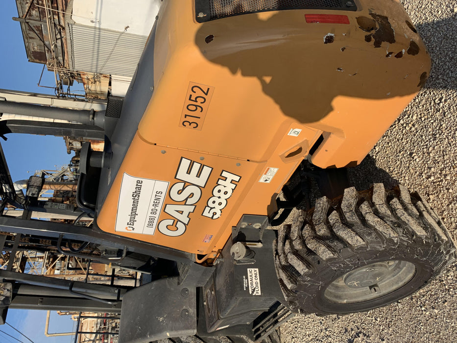 2019 CASE 588H