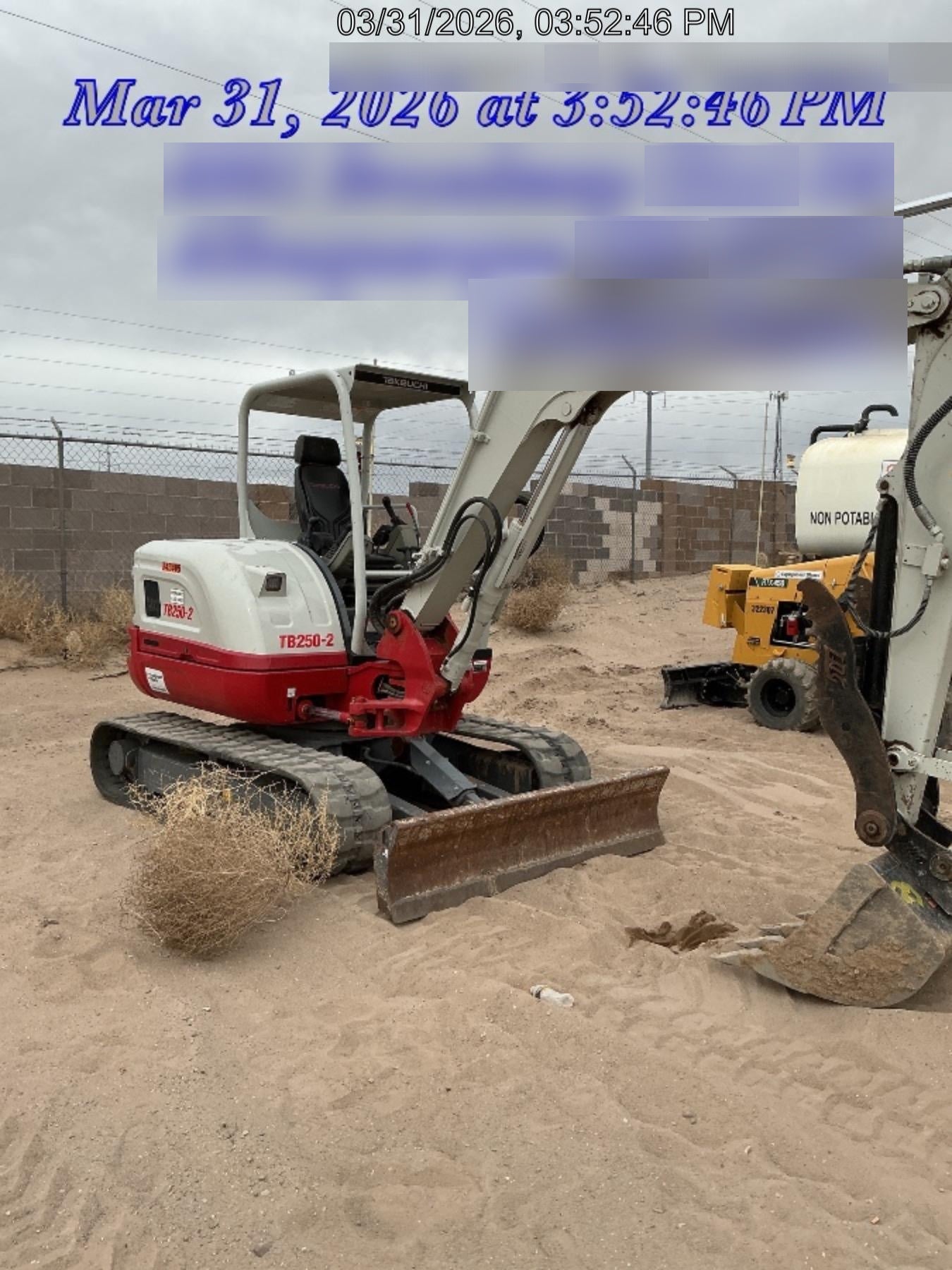 2023 TAKEUCHI TB250-2R