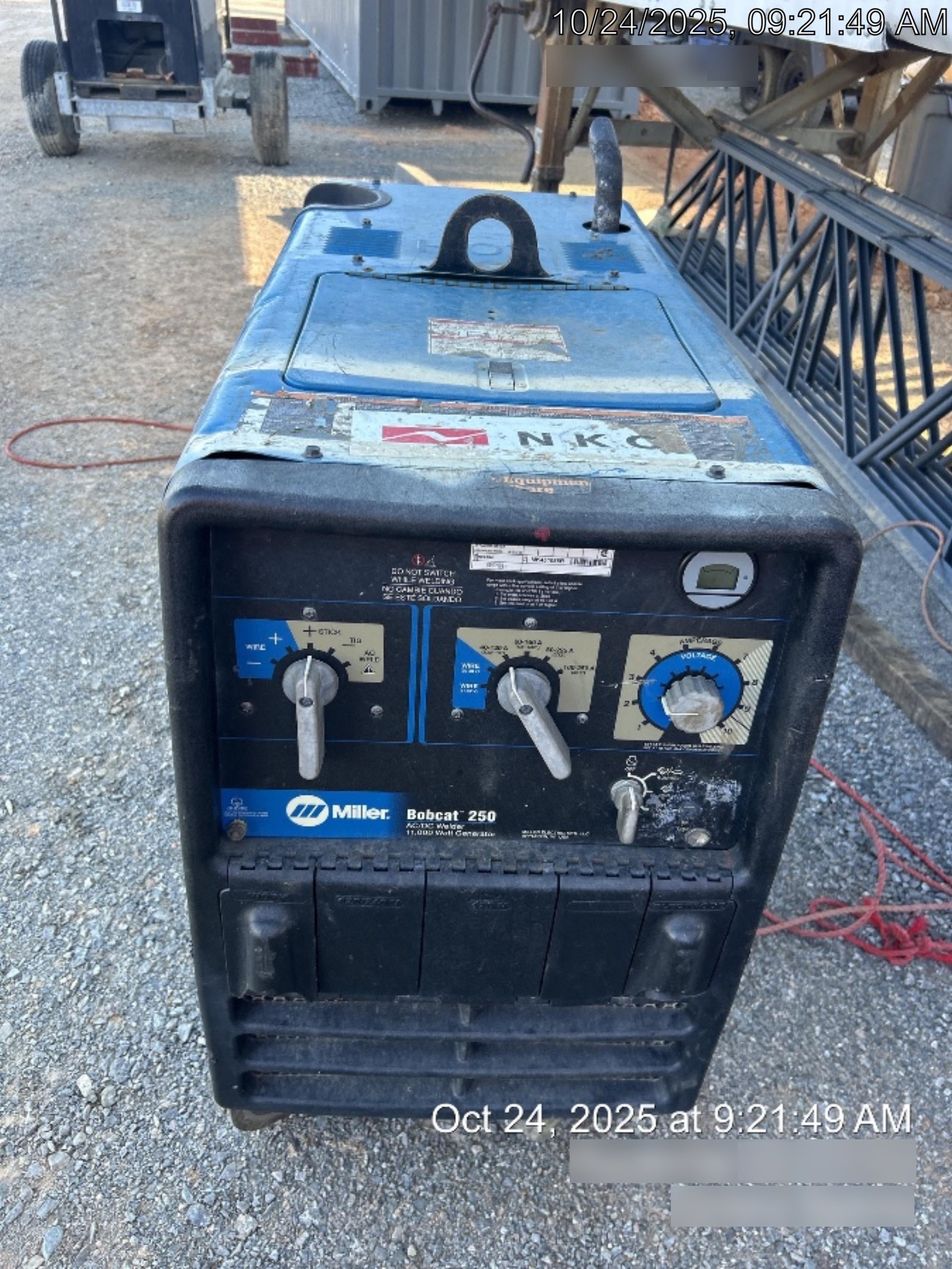 2020 Miller Electric BOBCAT 250 951600 PKG-250 amp Propane Welder, Standard w/Running Gear, Bracket, Hose w/None