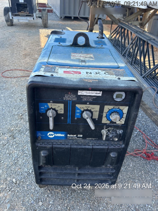 2020 Miller Electric BOBCAT 250 951600 PKG-250 amp Propane Welder, Standard w/Running Gear, Bracket, Hose w/None