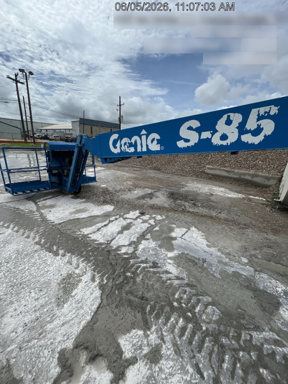 2016 GENIE S-85