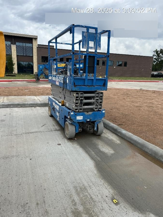 2017 Genie GS-2632 Standard