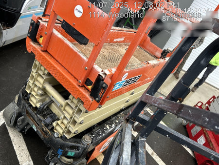 2021 JLG ES1932