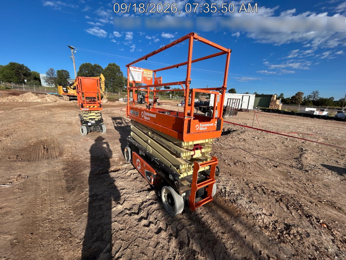 2022 JLG ES2632
