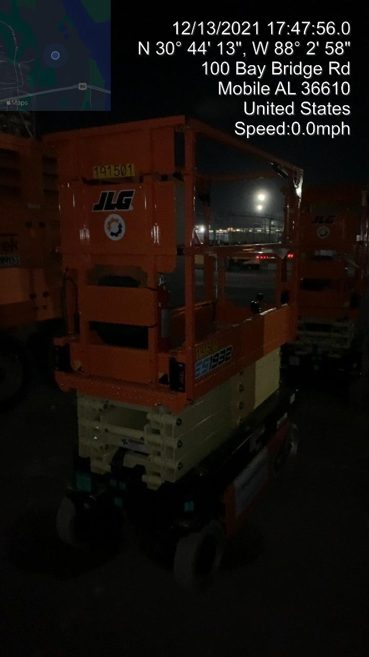 2021 JLG ES1932