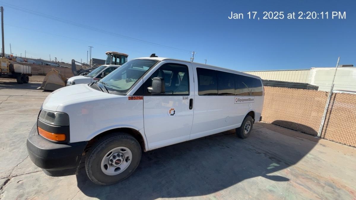 2023 GMC Savana 3500