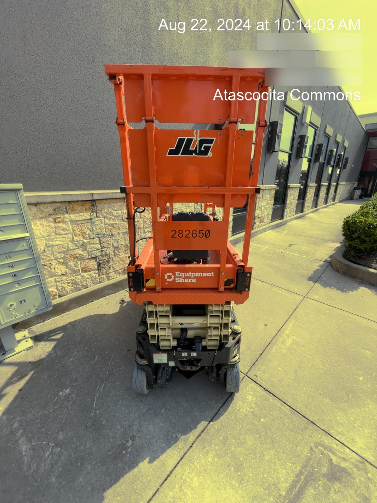 2022 JLG ES1932