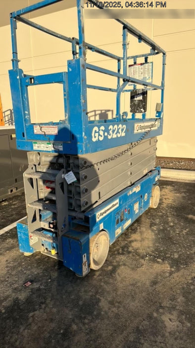 2019 Genie GS-3232 Standard Options