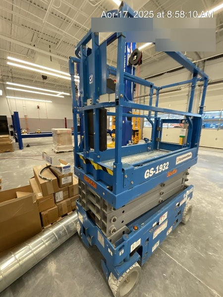 2021 GENIE GS-1932