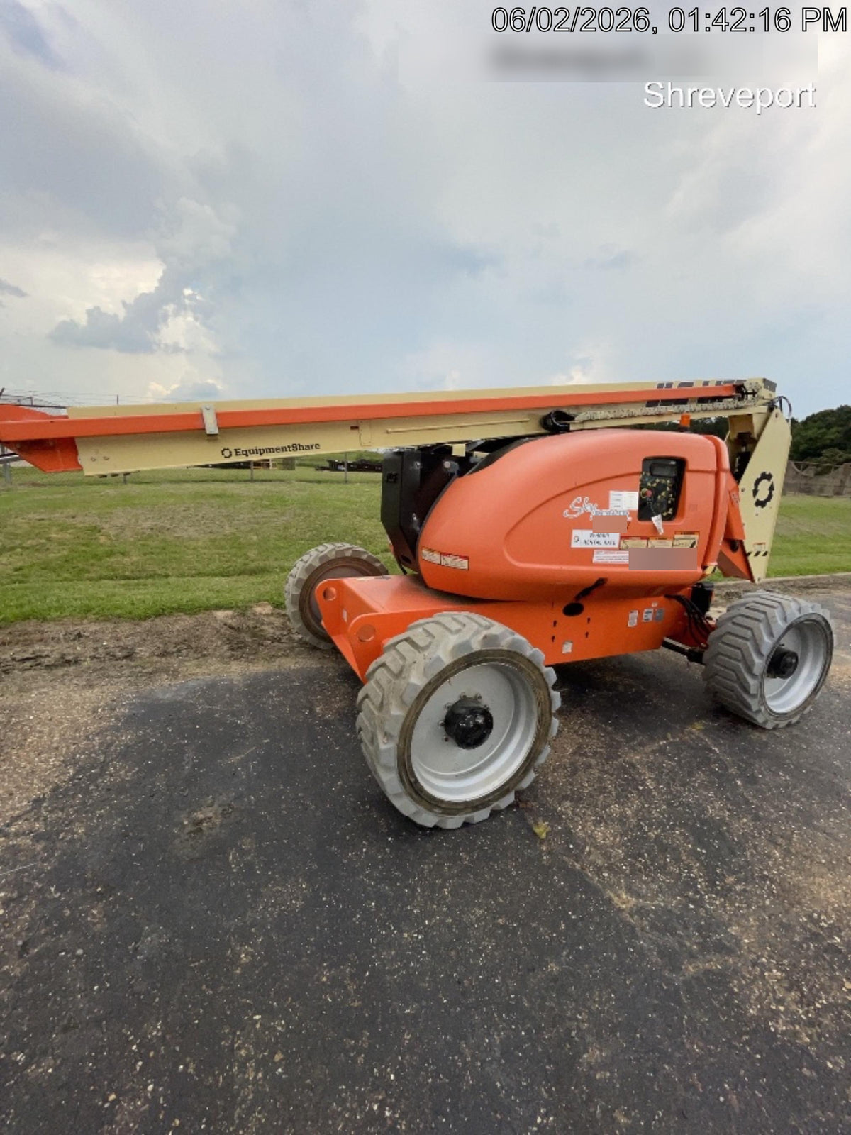 2023 JLG 600AJ