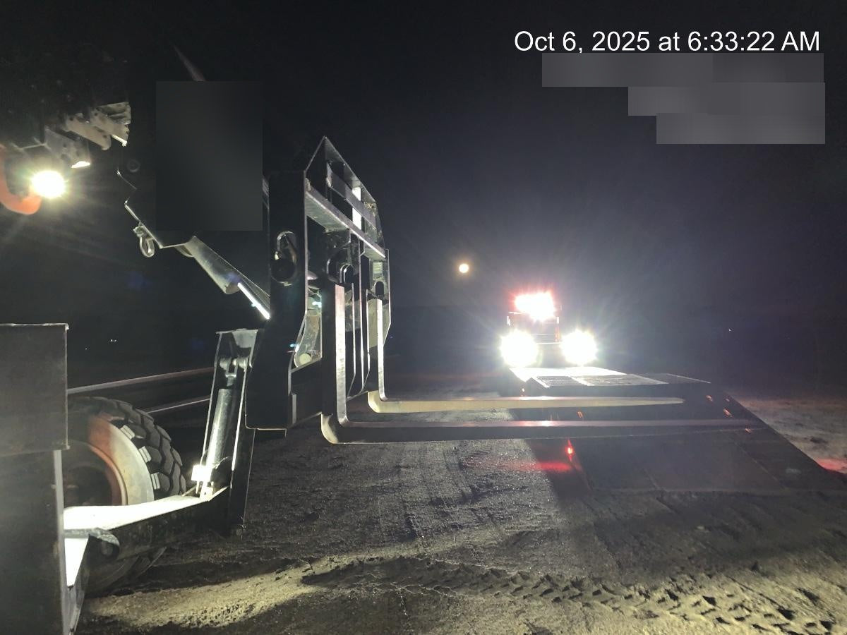 2021 JLG 12054