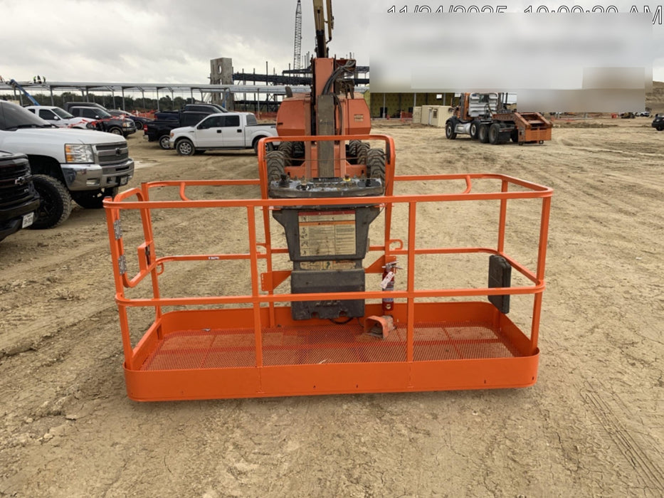 2019 JLG 860SJ