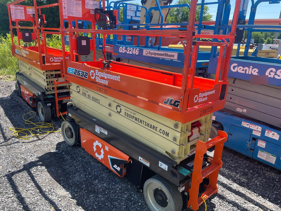 2022 JLG ES2632