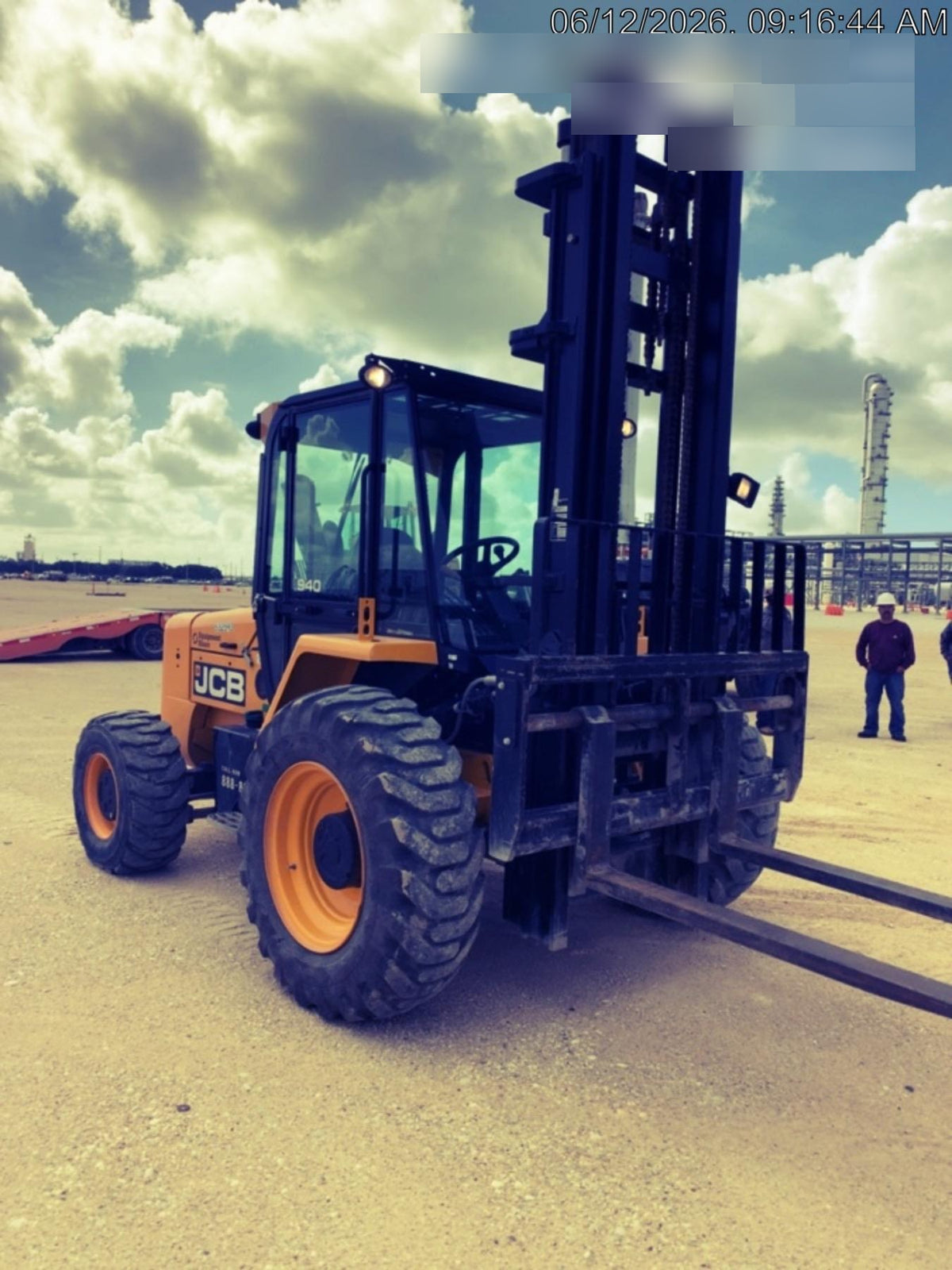 2025 JCB 940-4