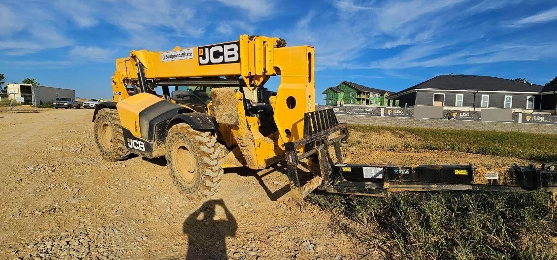 2020 JCB 510-56