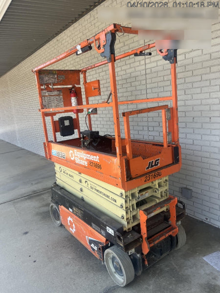 2022 JLG ES1932