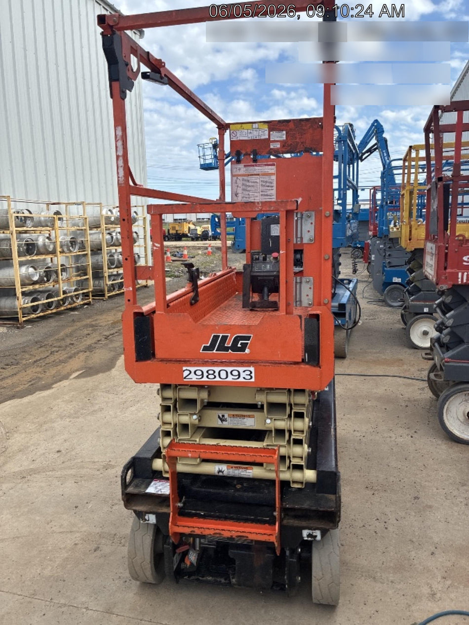 2023 JLG ES1932