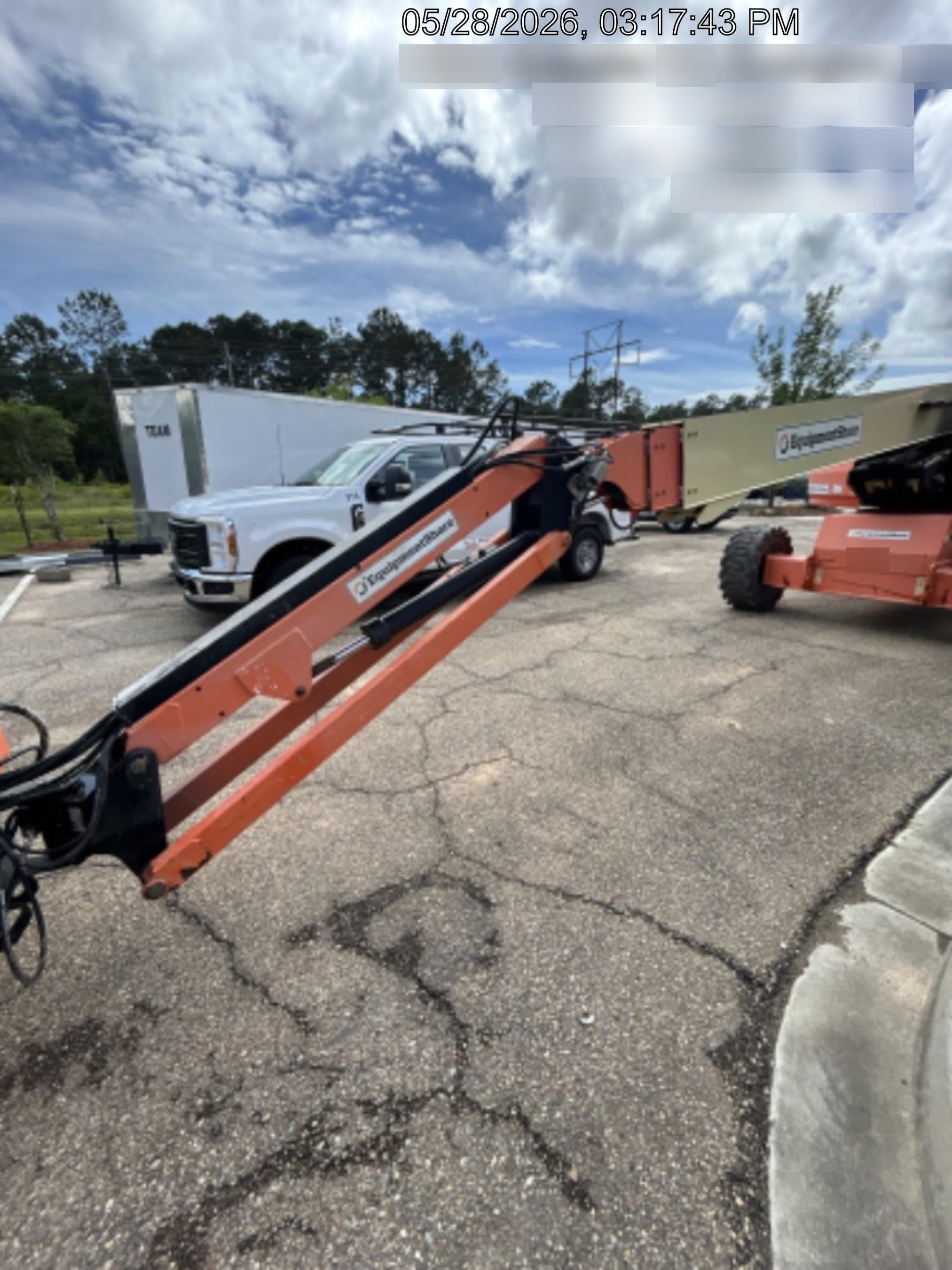 2019 JLG 660SJ