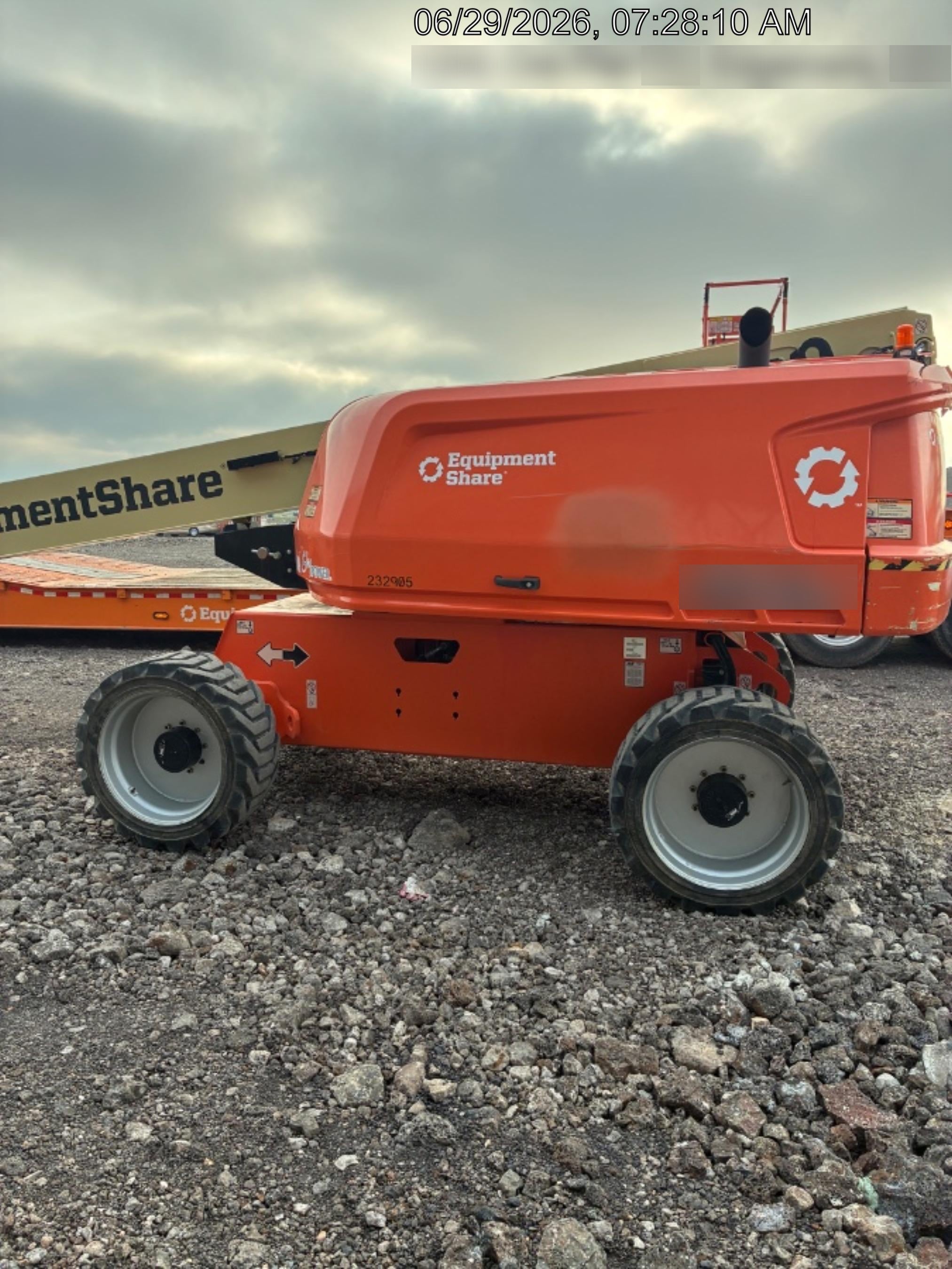 2022 JLG 660SJ