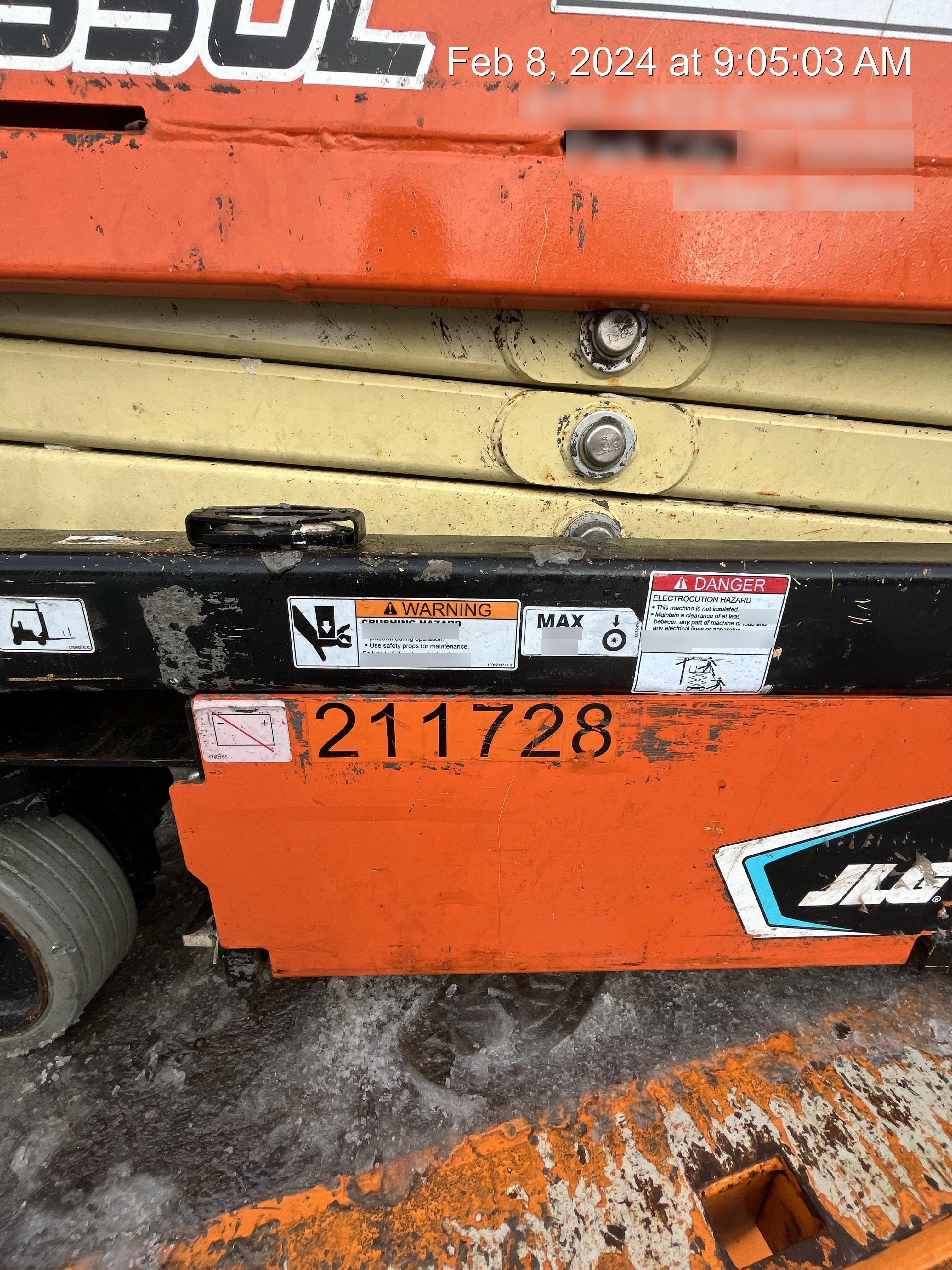 2022 JLG ES1330L
