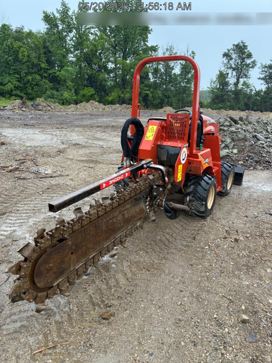2022 DITCH WITCH RT45A