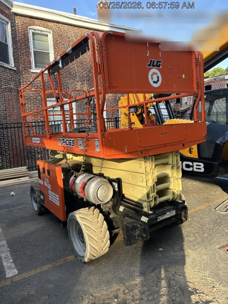 2021 JLG RT4069