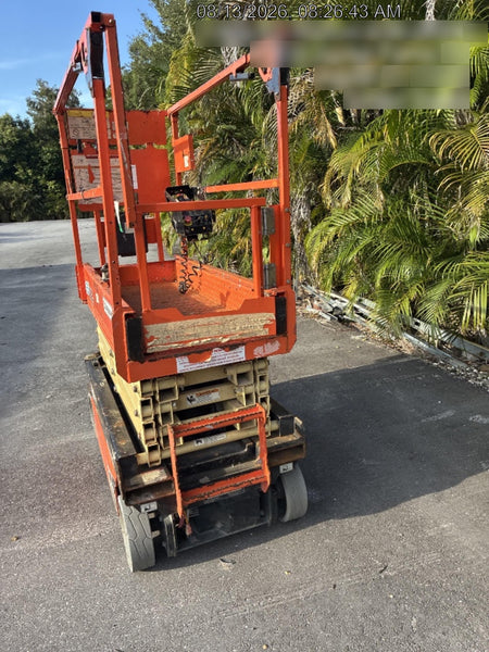 2022 JLG ES1932