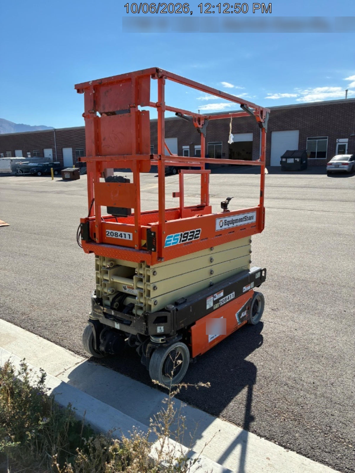 2022 JLG ES1932
