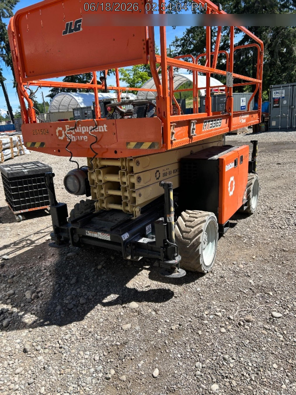 2022 JLG RT3369