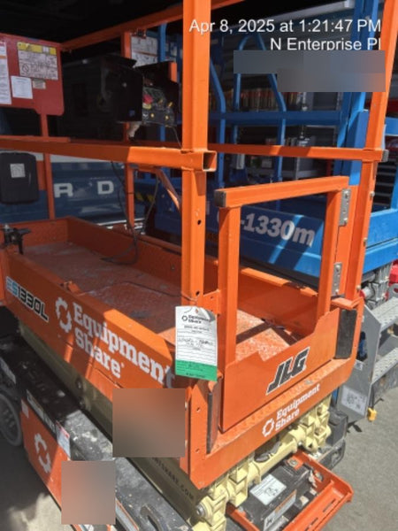 2022 JLG ES1330L