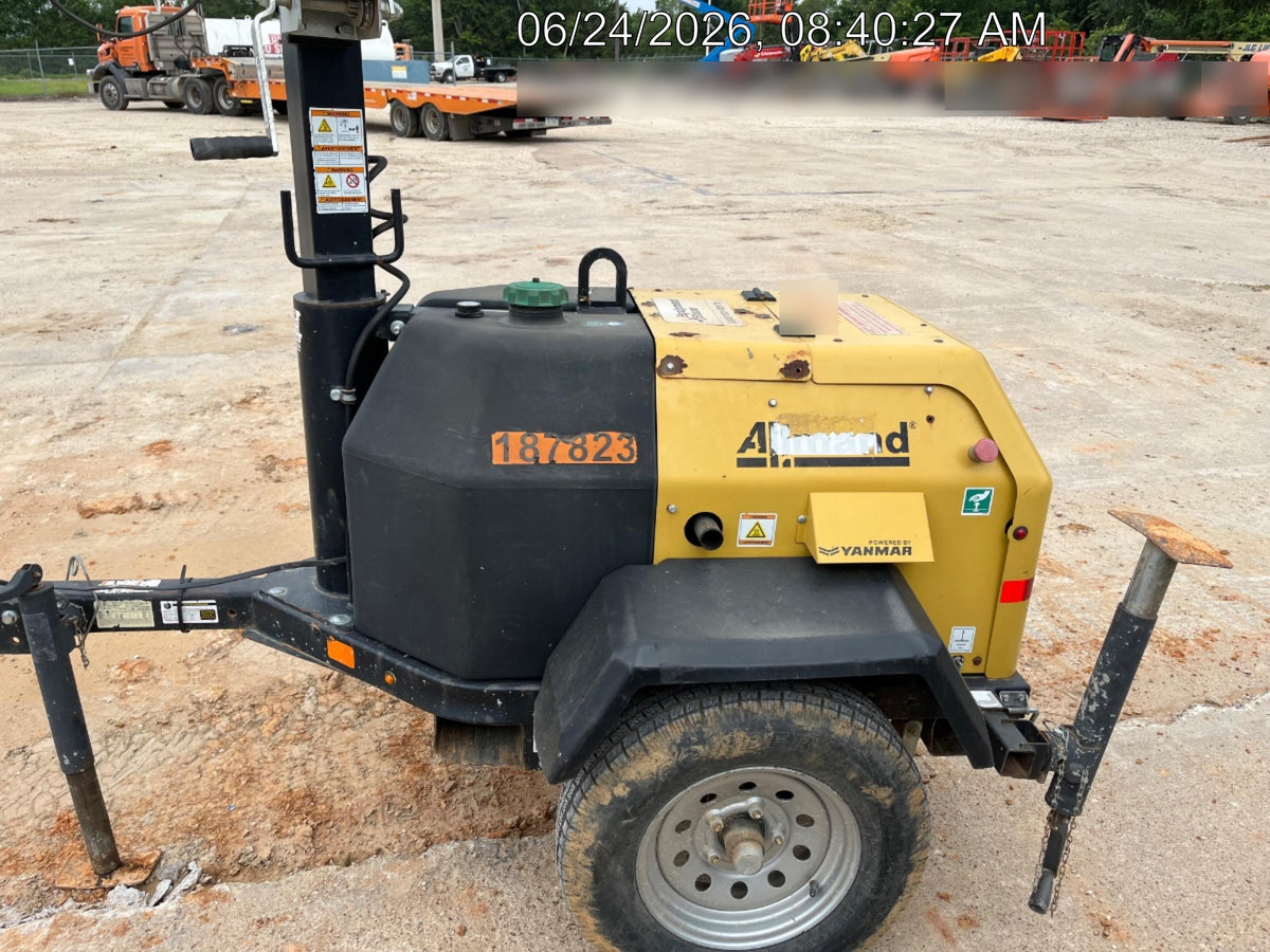 Allmand NLV3GR (4) LED Light Fixture 350W, 23' Vertical Mast, 3kW Prime, Towable, Deep Sea L401, Leveling Jacks, Yanmar T4F 5.8hp