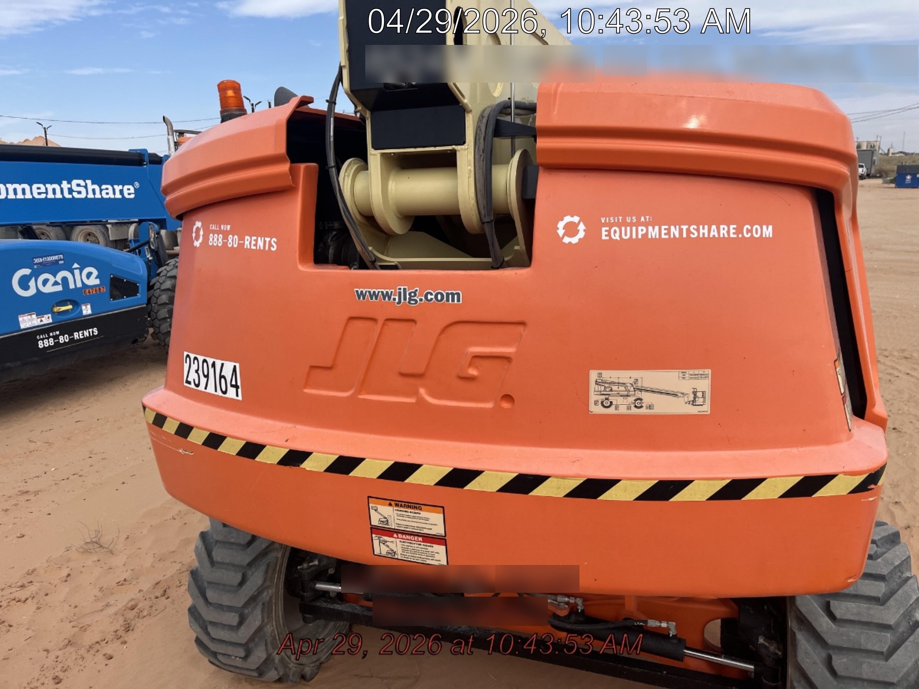 2022 JLG 660SJ