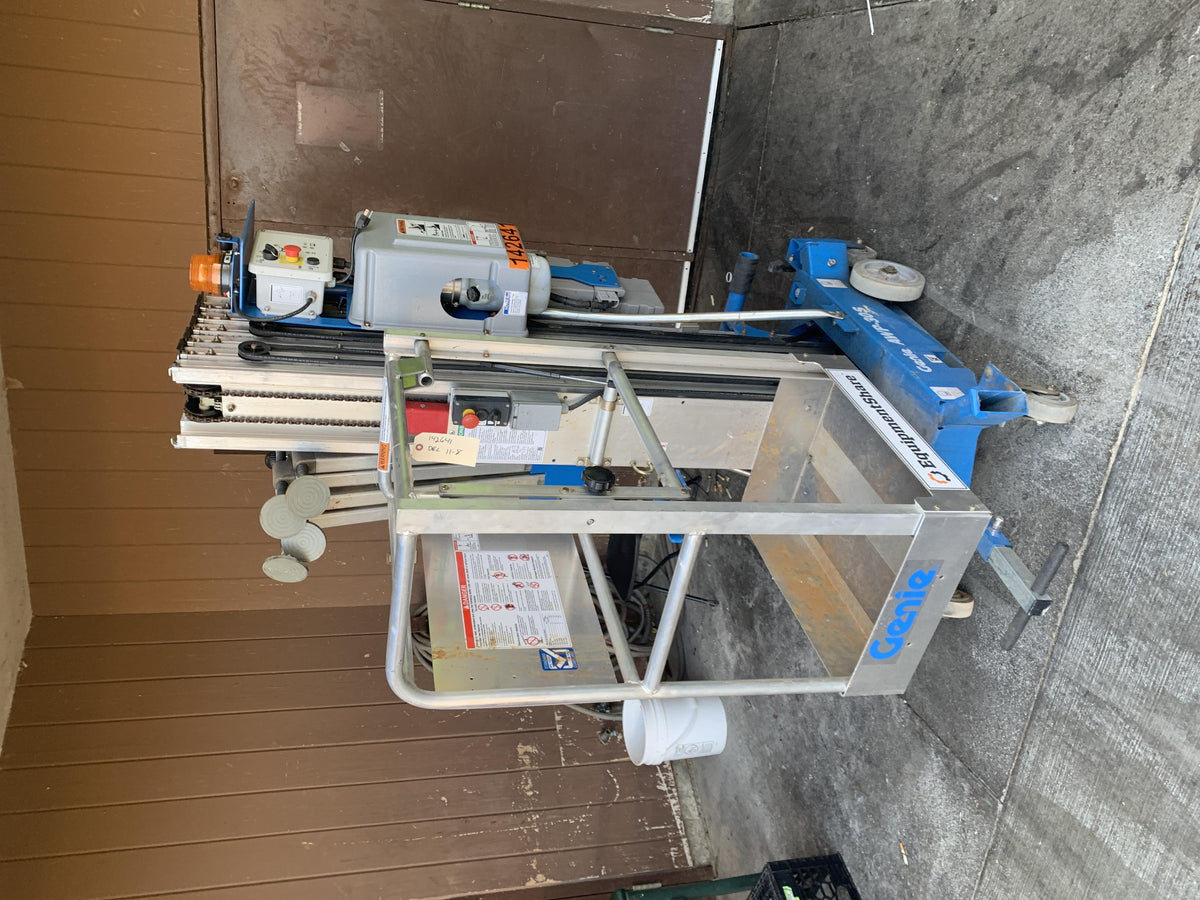 2021 GENIE AWP-30S DC