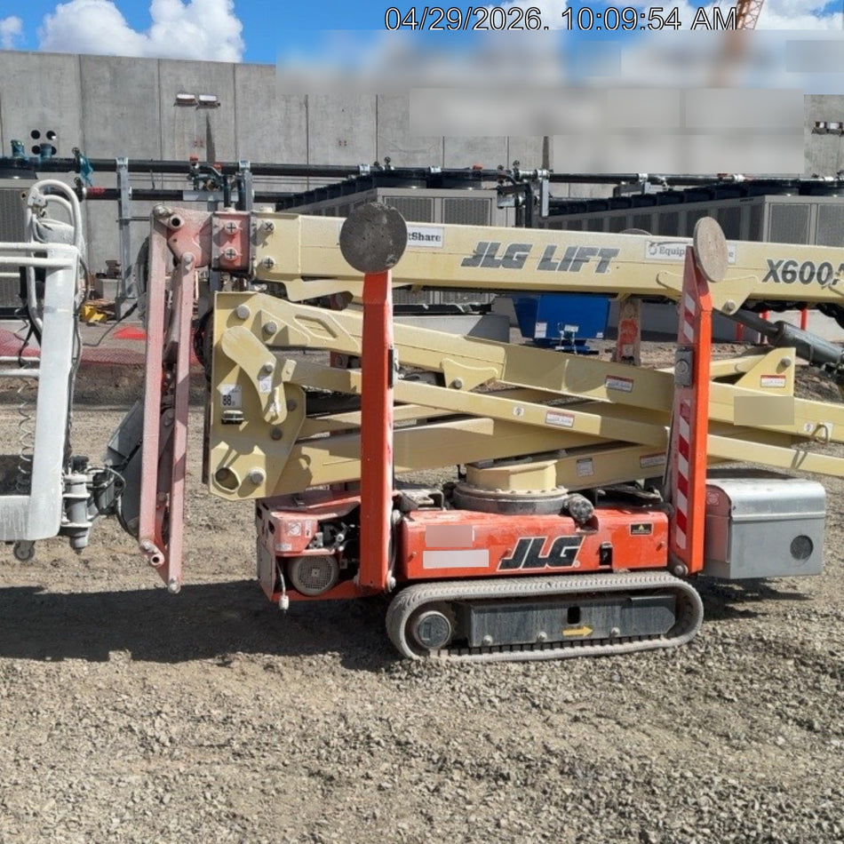 2020 JLG X600AJ