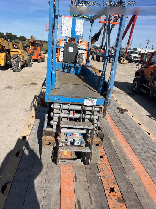 2019 Genie GS-1930 Fixed Rails with Chain Entry