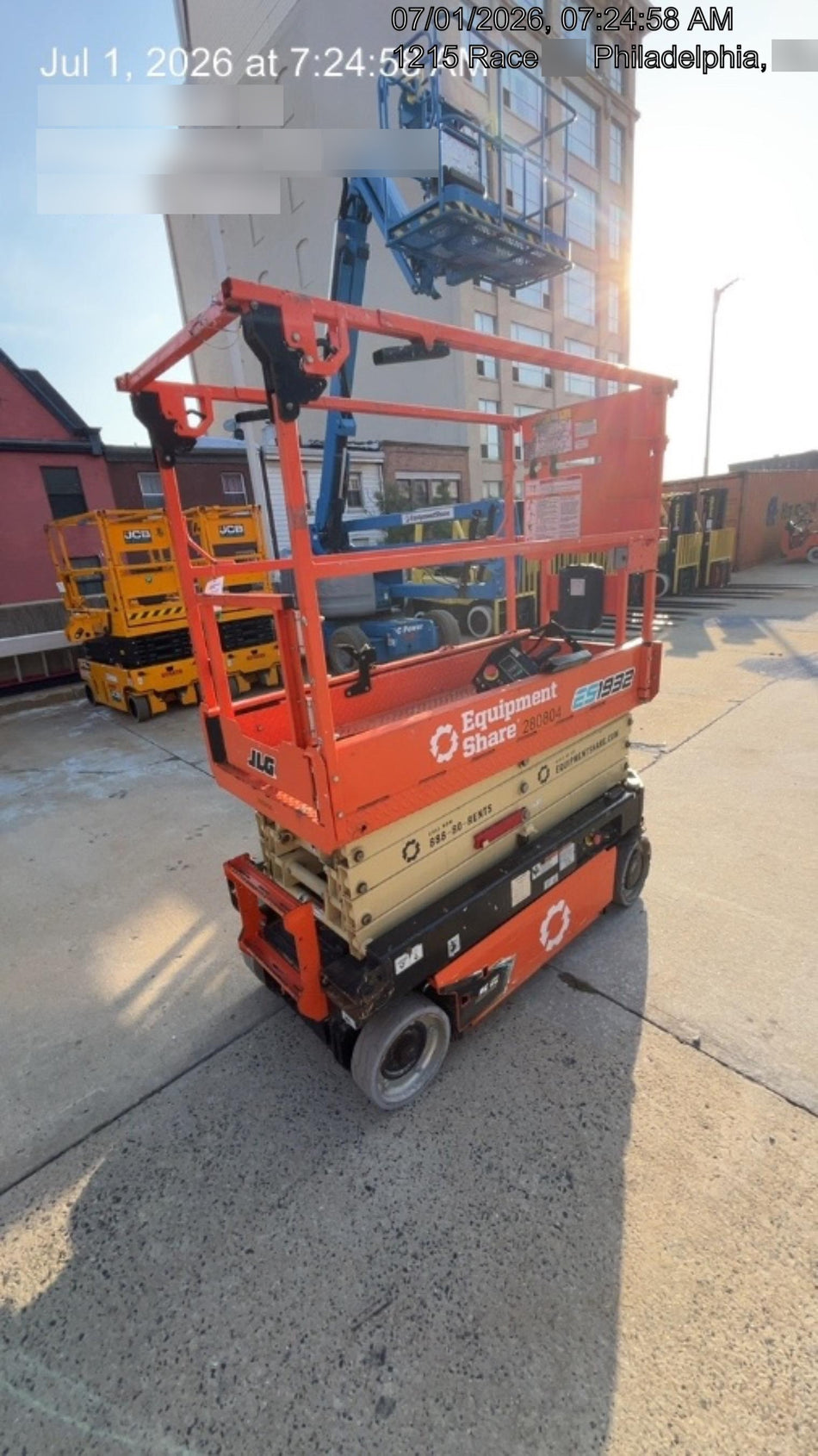 2022 JLG ES1932