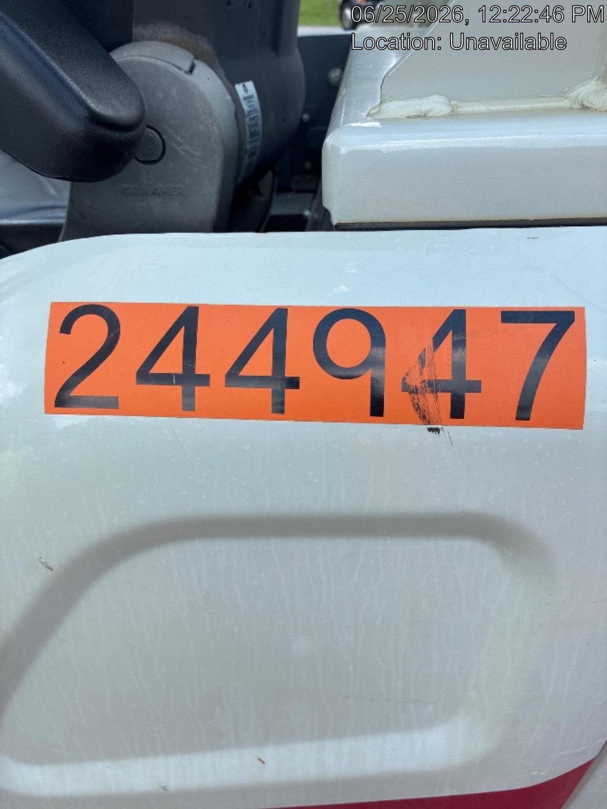 2022 TAKEUCHI TB235-2R