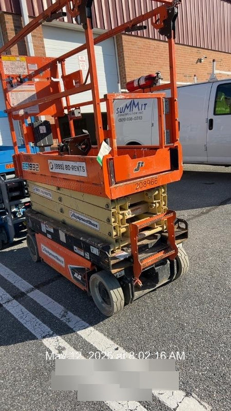 2022 JLG ES1932