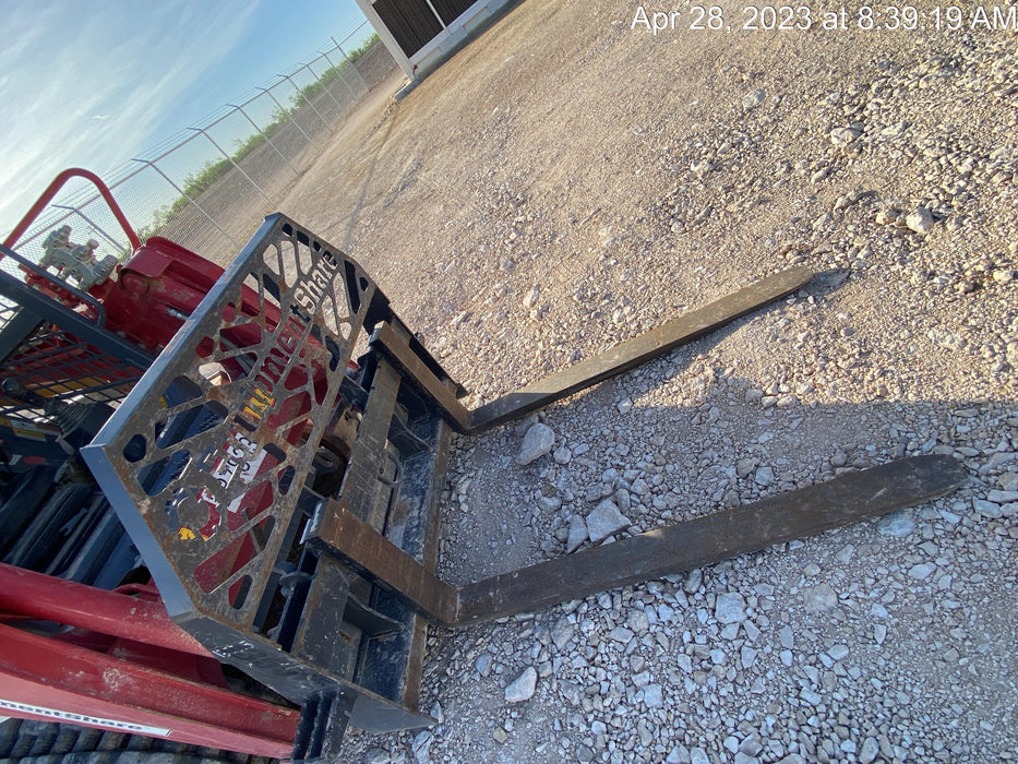 2021 PALADIN 48" Pallet Forks - Paladin