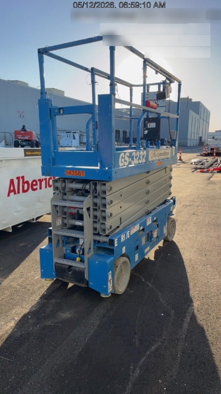 2023 GENIE GS-3232