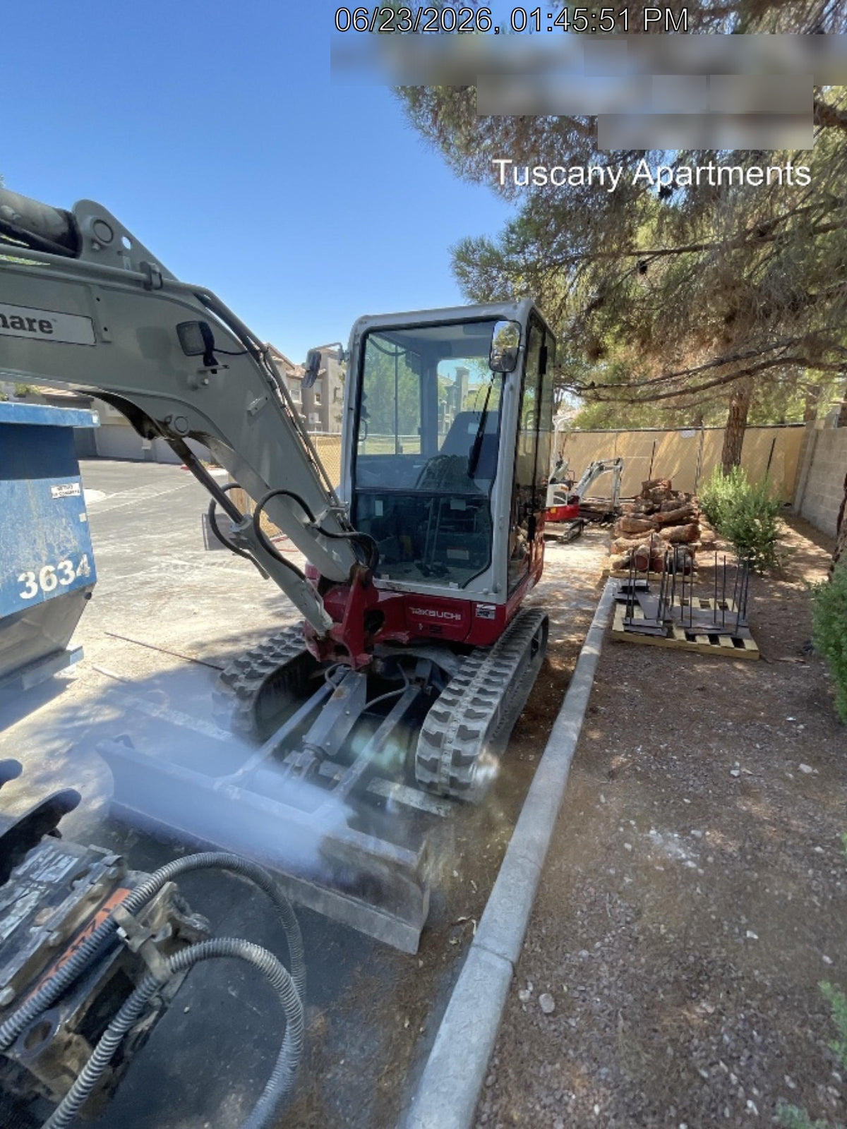 2023 TAKEUCHI TB235-2CR