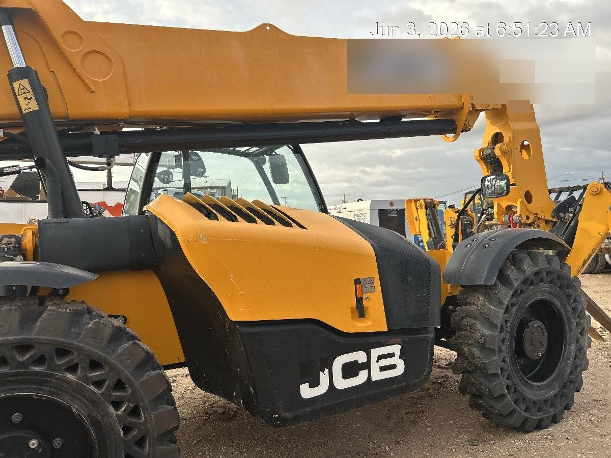2023 JCB 512-56
