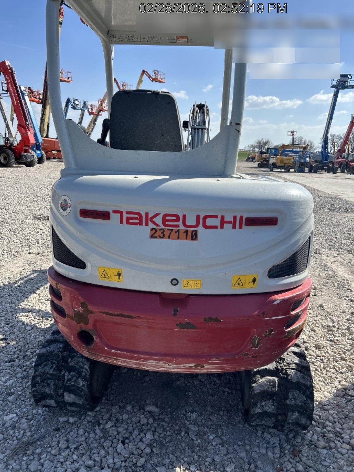 2022 TAKEUCHI TB235-2R