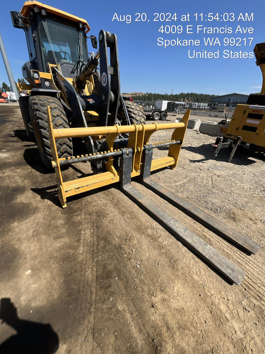 2020 JOHN DEERE 96" Loader Fork Carriage - John Deere