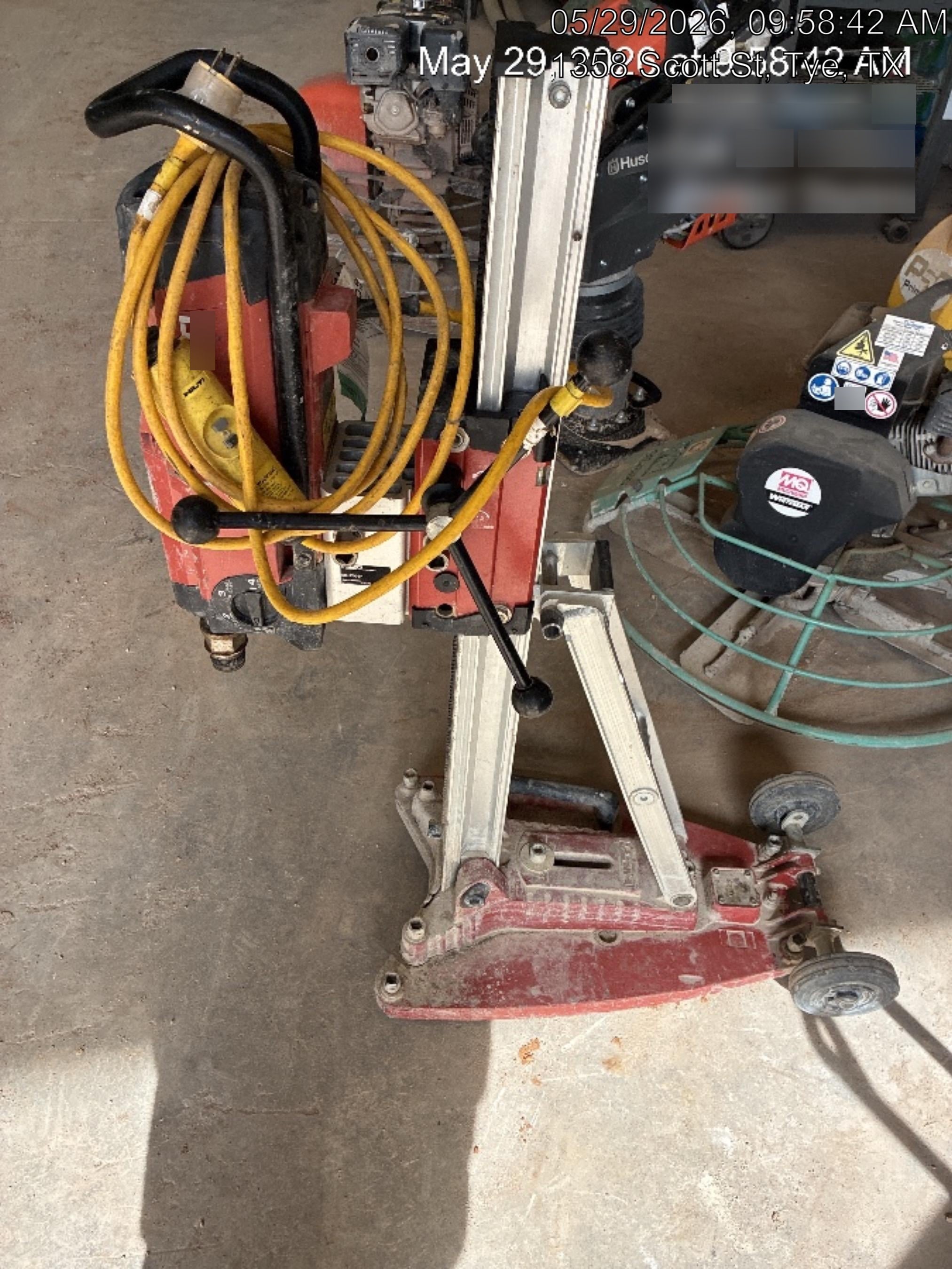 2021 HILTI DD250E