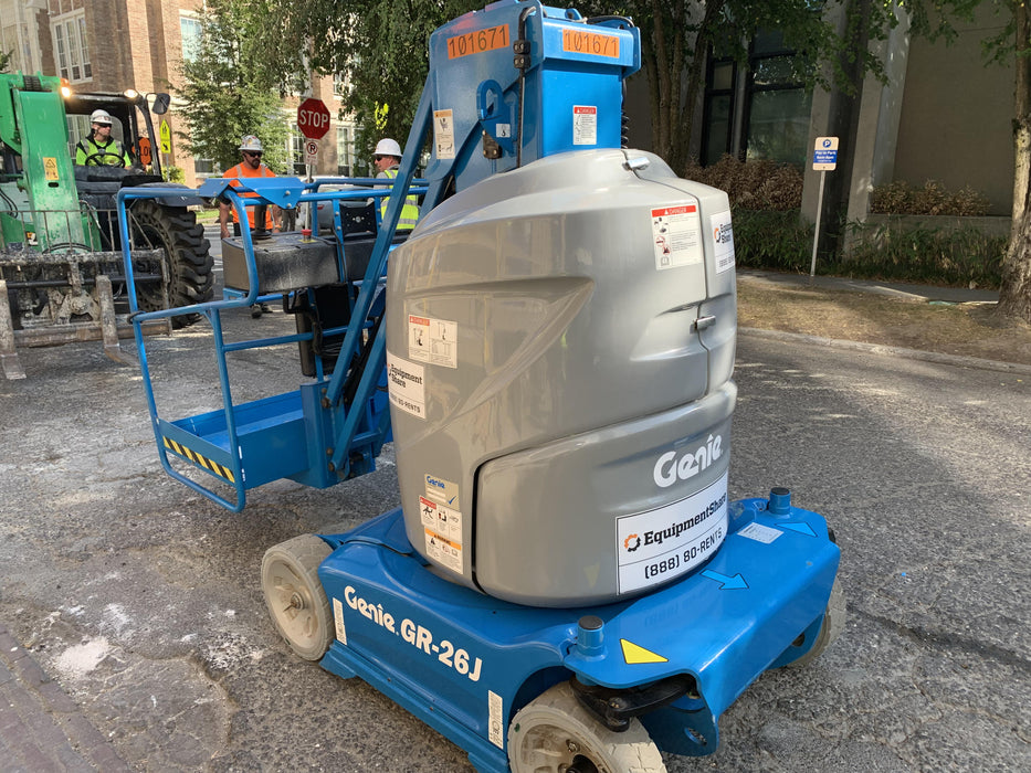2020 GENIE GR-26J