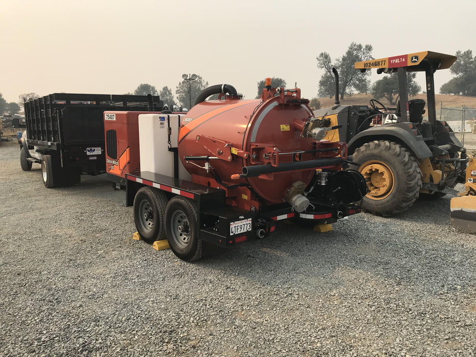 2020 Ditch Witch HX30 500G Spoils Tank, 80G Water Tank, 48" Lance, #3 Nozzel, VT9H 500 GAL HYD TRAILER
