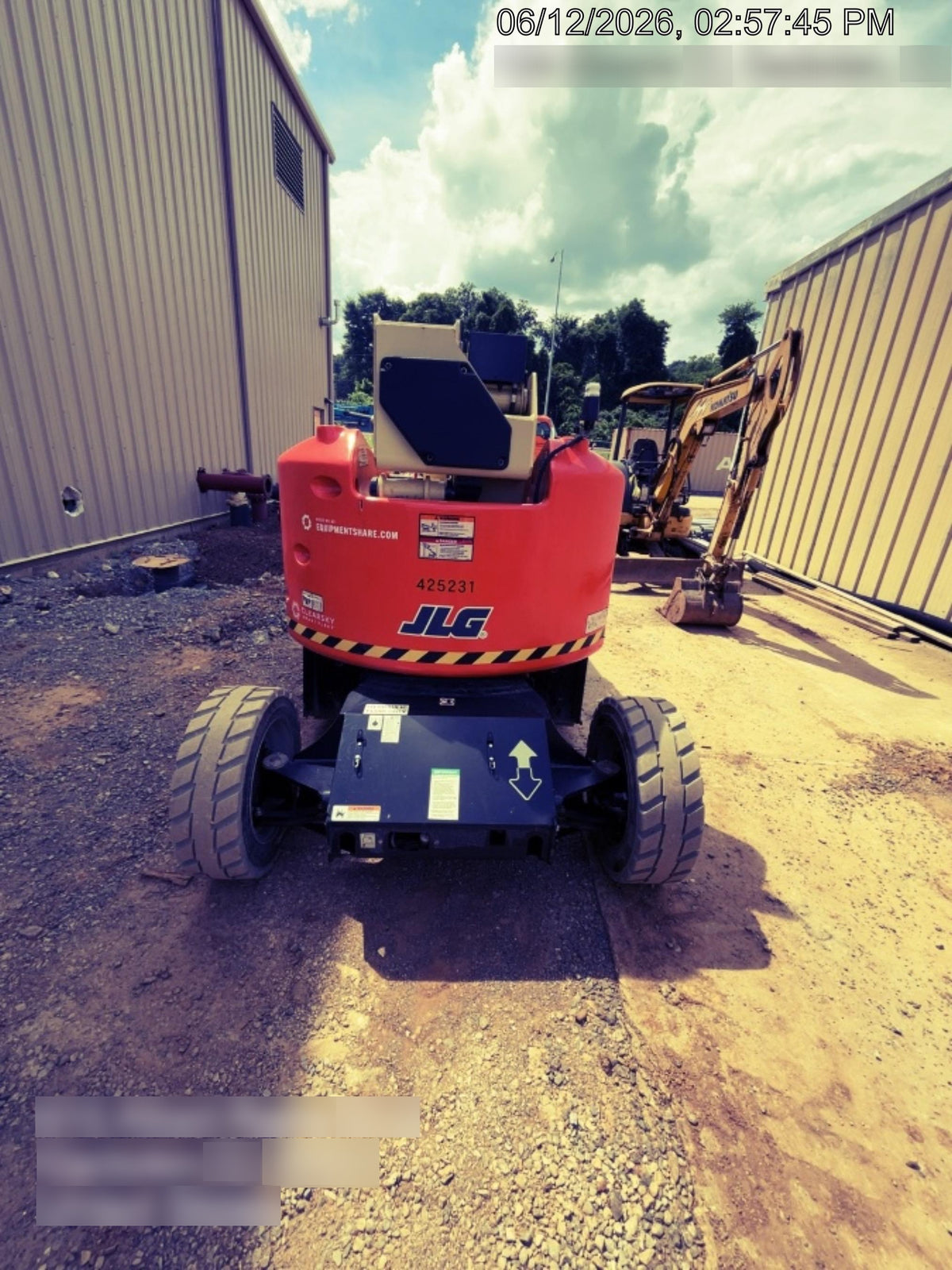2024 JLG E450AJ