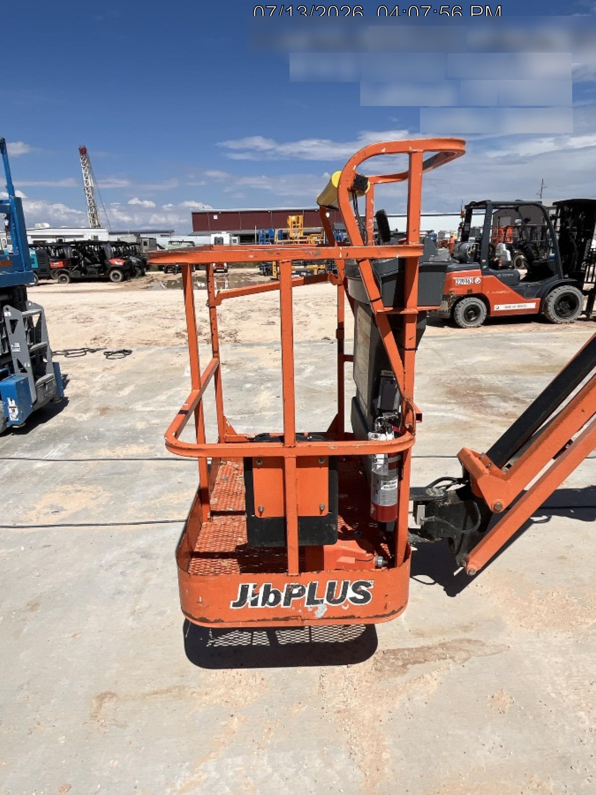 2019 JLG E300AJP