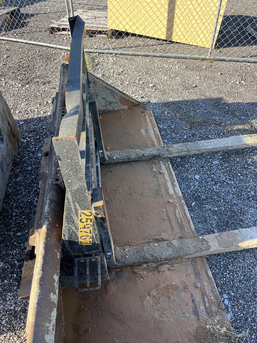 2022 ARROW MATERIAL HANDLING 72" Pallet Forks - Arrow